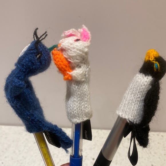 Set of 9 Knitted Animal Finger Puppets - Picture 4 of 4